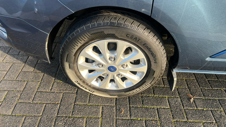 Ford Transit Custom 300 L1 Diesel Fwd 2.0 EcoBlue 130ps Low Roof Limited Van